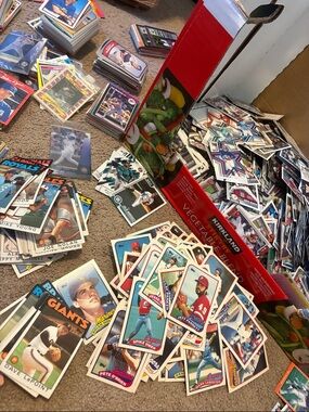 10,000+ SPORTS CARDS LISTING